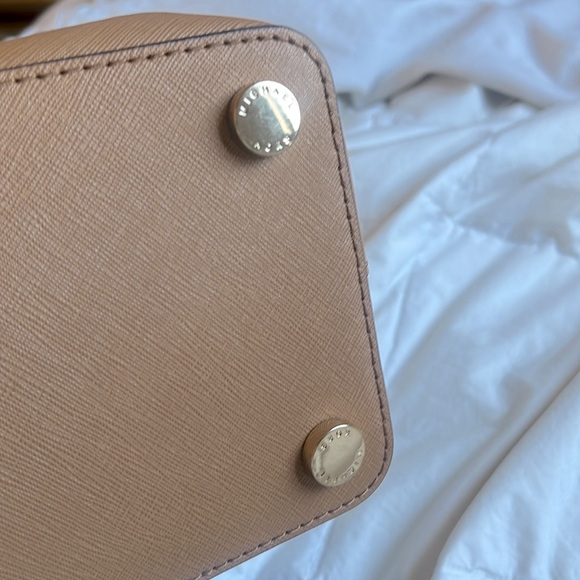 Authentic Michael Kors handbag - Picture 4 of 9